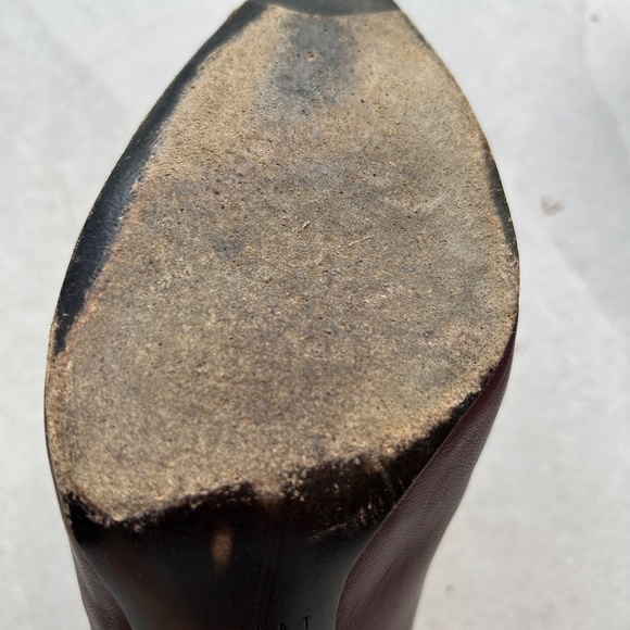 Stuart Weitzman Burgundy Stilleto Size 6 - Picture 5 of 6